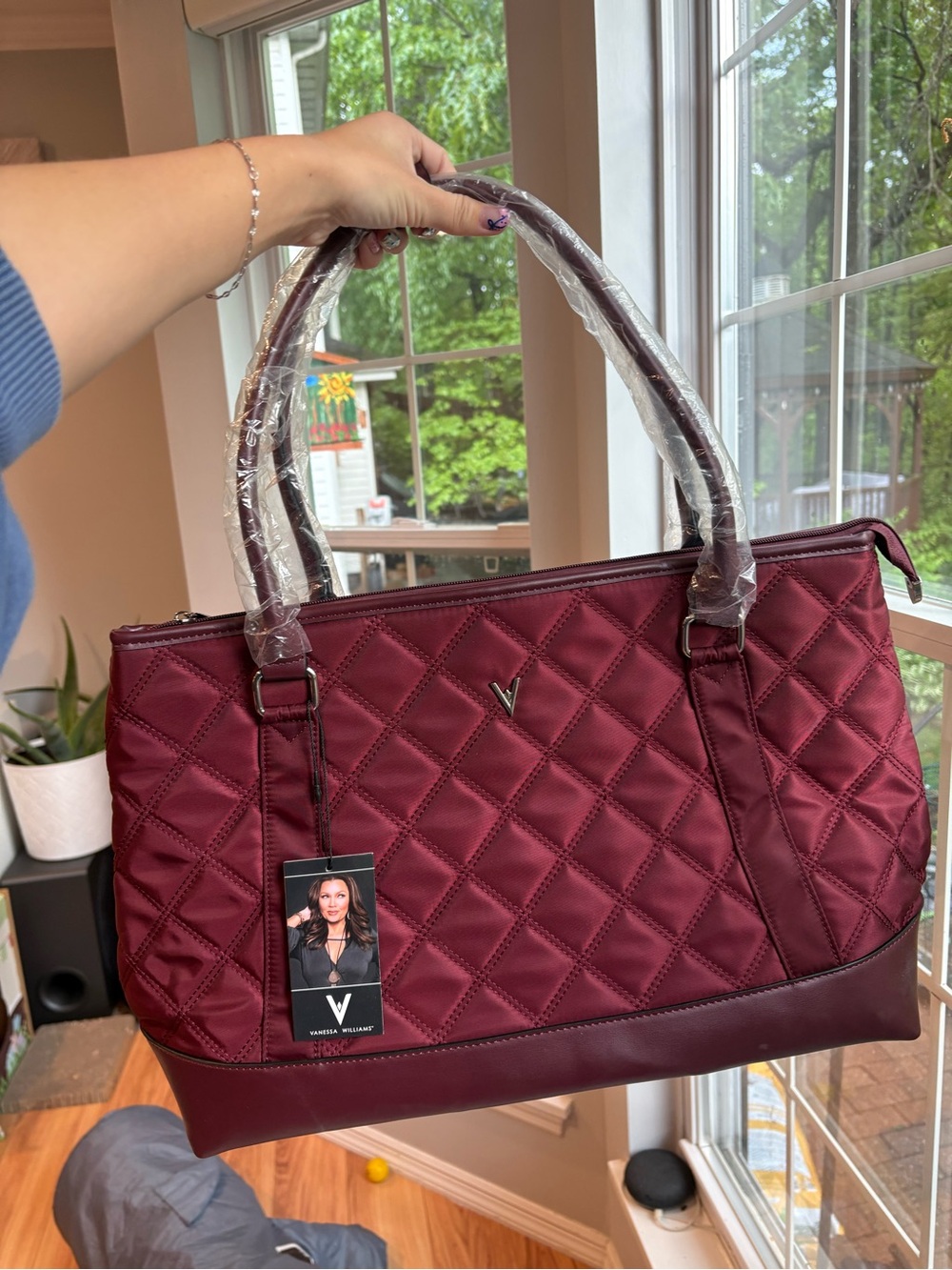 Vanessa Williams 20" Quilted Laptop Tote Bag in Burgundy